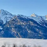 アパート Im Schneefloeckli