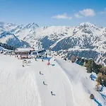 アパート Im Schneefloeckli ラ・ズマ