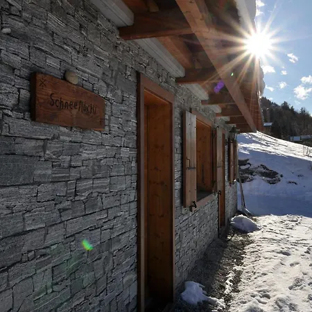 Im Aeschlimann Apartment *